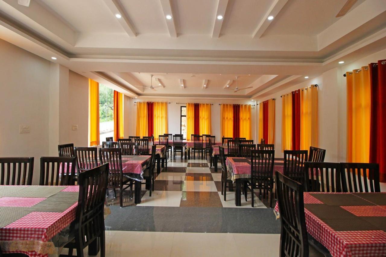 Oyo Hotel Chandni Dharamszala Kültér fotó