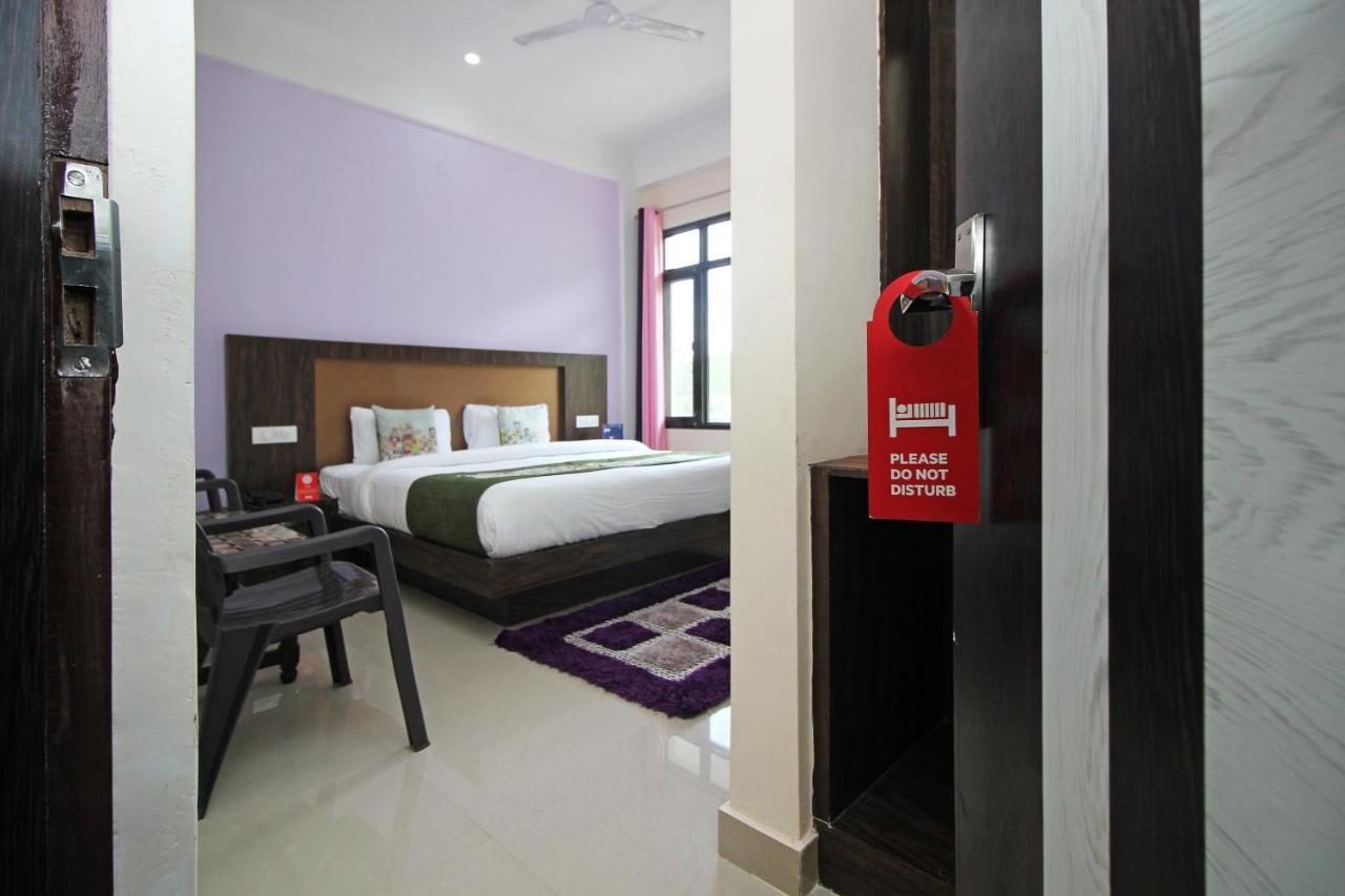 Oyo Hotel Chandni Dharamszala Kültér fotó